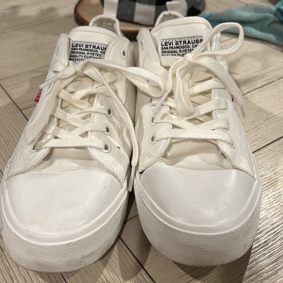 White Levis Womens sneakers - size 11 - Picture 2 of 5